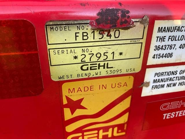 Image of Gehl 1540 equipment image 2