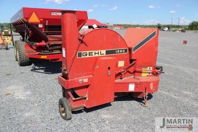 Image of Gehl 1580 equipment image 3