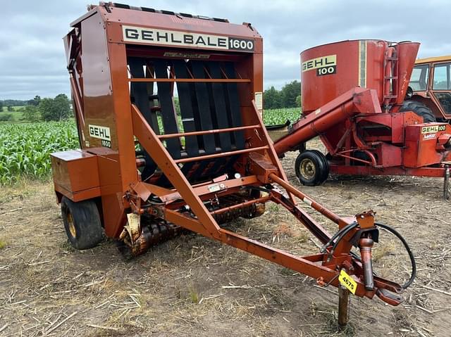 Image of Gehl 1600 equipment image 3