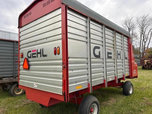 Image of Gehl 1620 equipment image 3