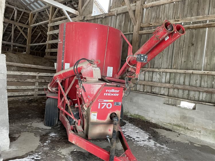 Gehl 170 Hay and Forage Grinders/Mixers for Sale Tractor Zoom