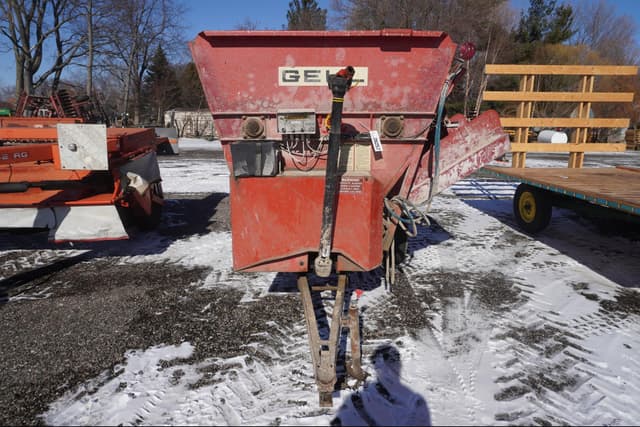 Image of Gehl 170 equipment image 1