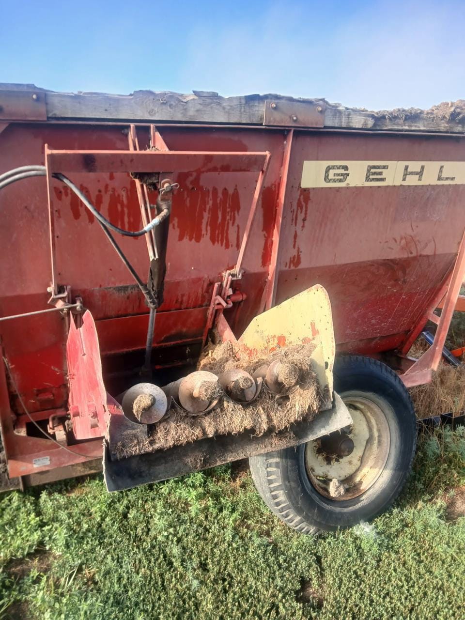 Gehl 170 Equipment Image0