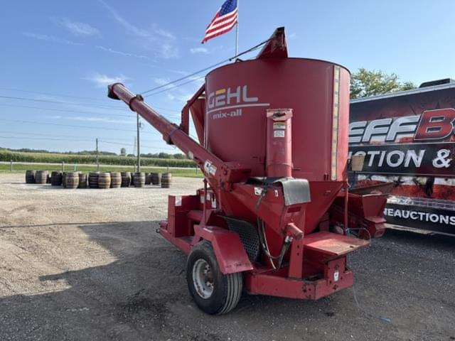 Image of Gehl 170 equipment image 1