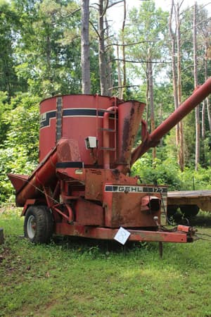 Gehl 170 Image