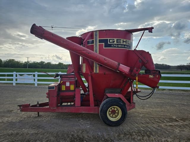 Image of Gehl 170 equipment image 1