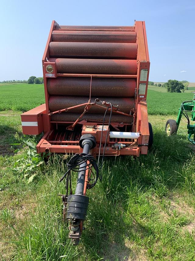 Image of Gehl 1710 equipment image 1