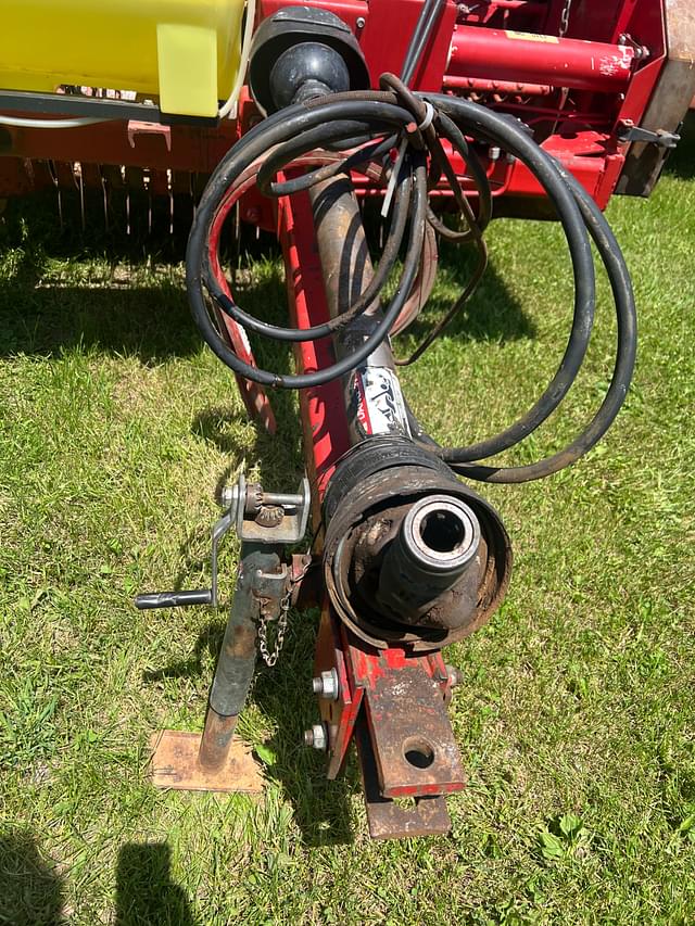 Image of Gehl 1710 equipment image 2