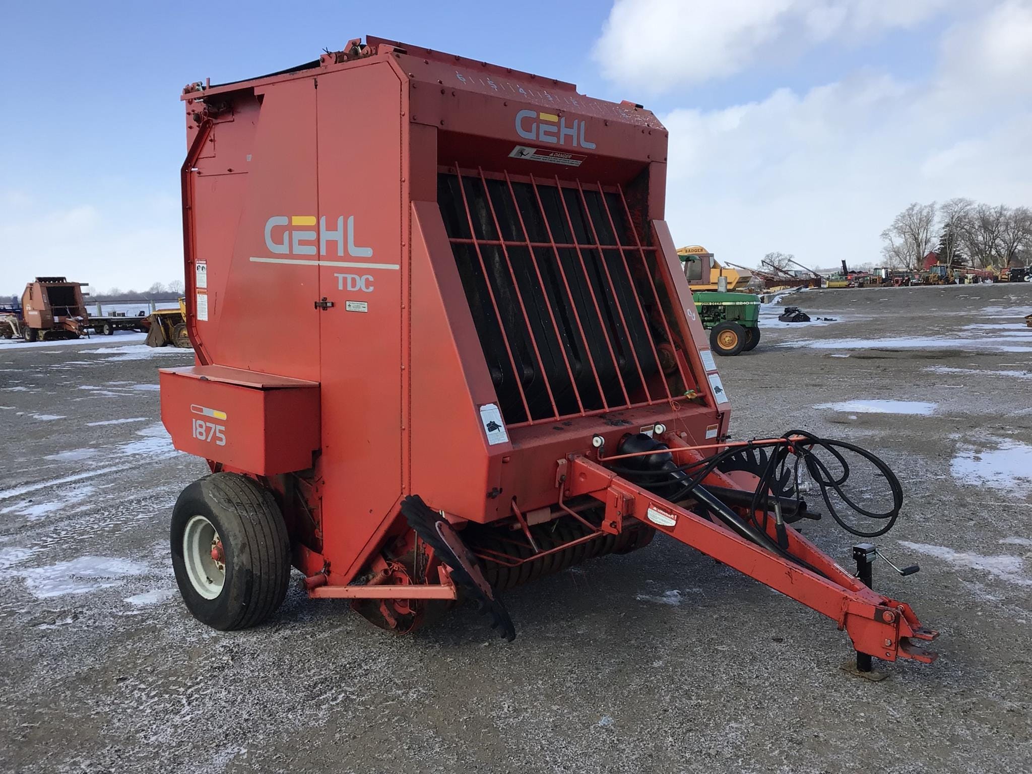 Gehl 1875 Equipment Image0