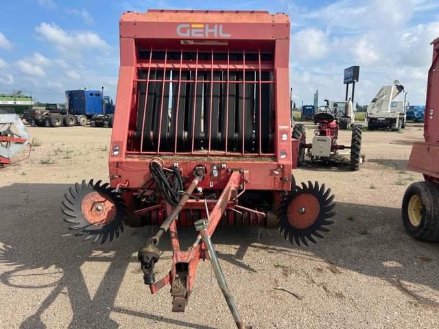 Image of Gehl 1875 equipment image 1