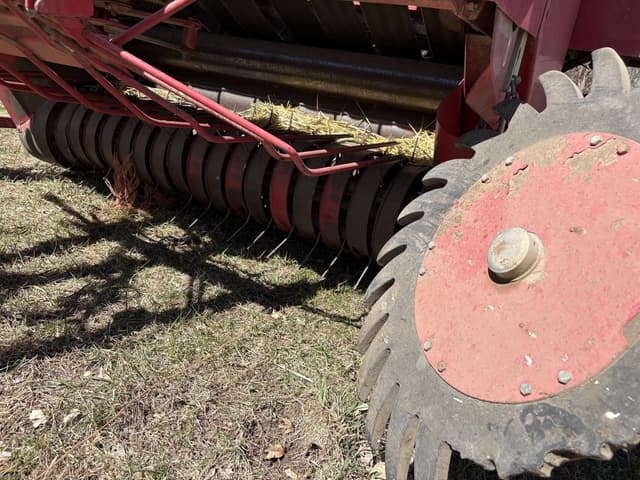 Image of Gehl 1875 equipment image 4