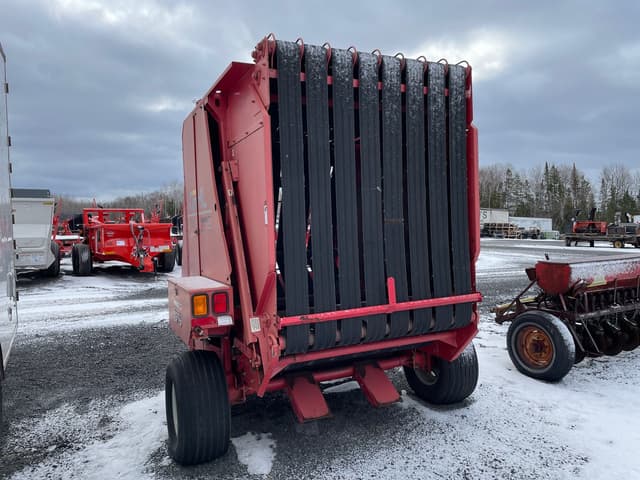 Image of Gehl 1875 equipment image 4