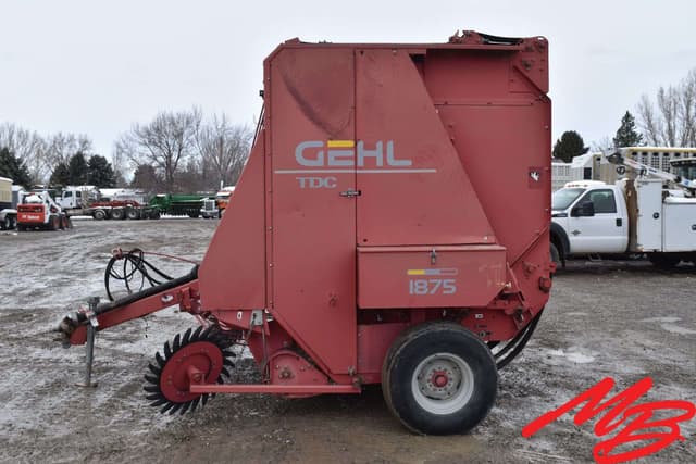 Image of Gehl 1875 equipment image 1