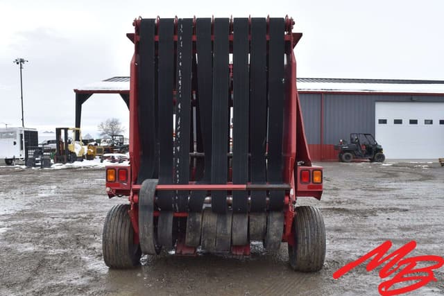 Image of Gehl 1875 equipment image 3