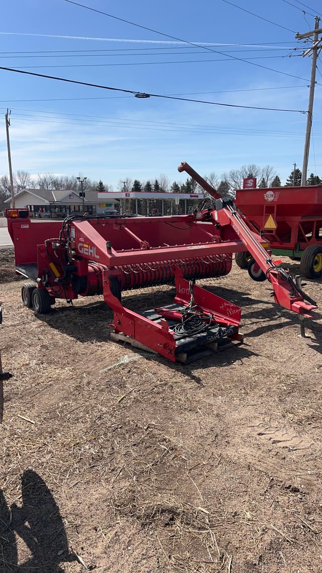 Image of Gehl 2109 equipment image 1