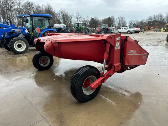 Image of Gehl 2175 equipment image 2