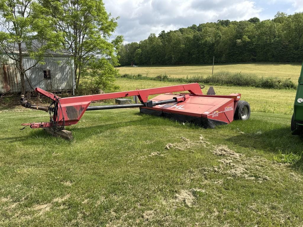 Gehl 2412 Equipment Image0