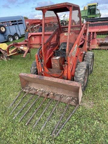 Main image Gehl 2500