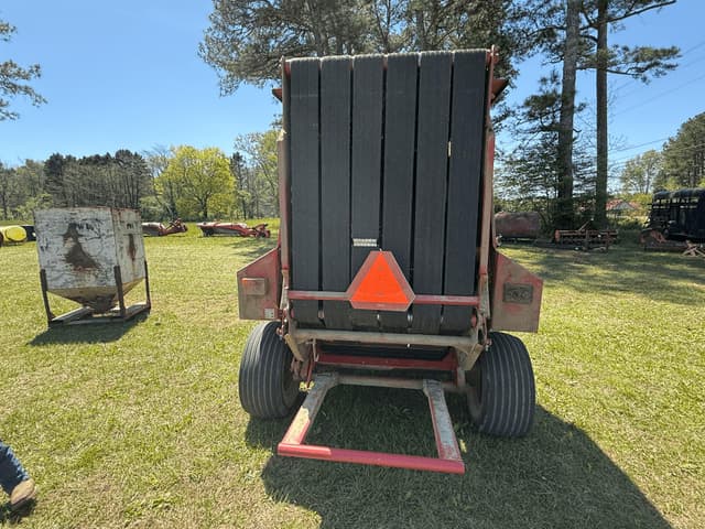 Image of Gehl 2580 equipment image 4