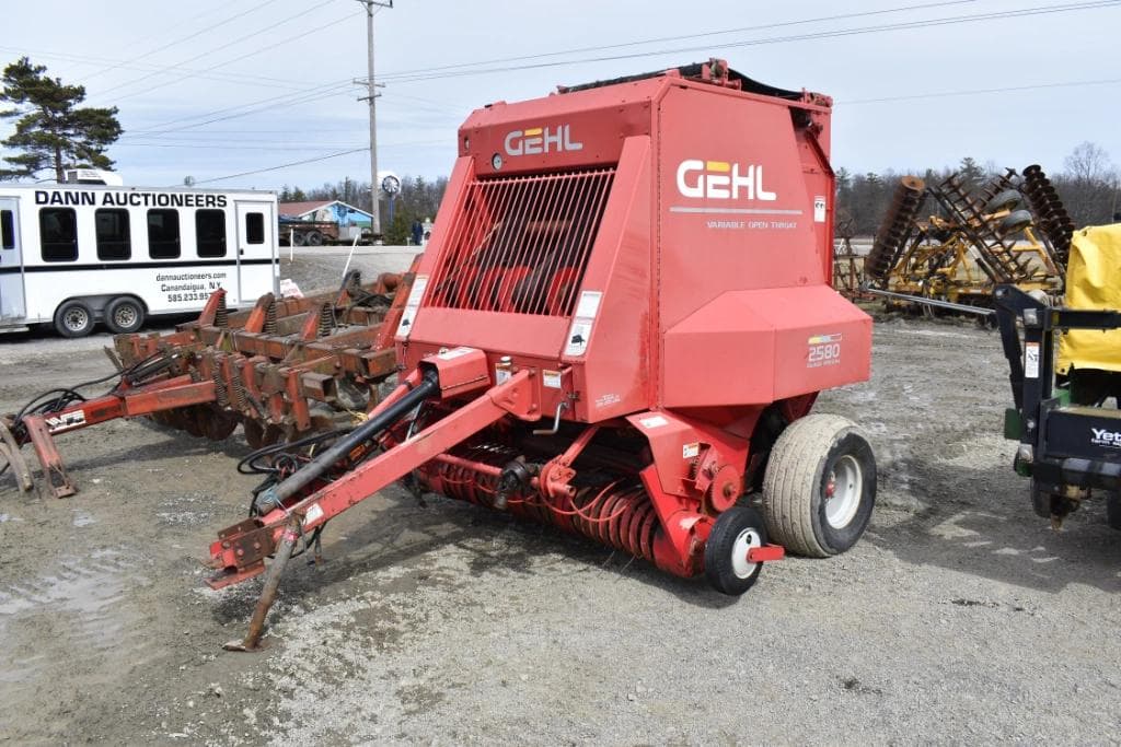 Image of Gehl 2580 Image 1