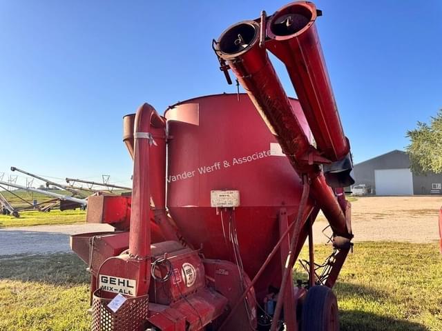 Image of Gehl 120 equipment image 1