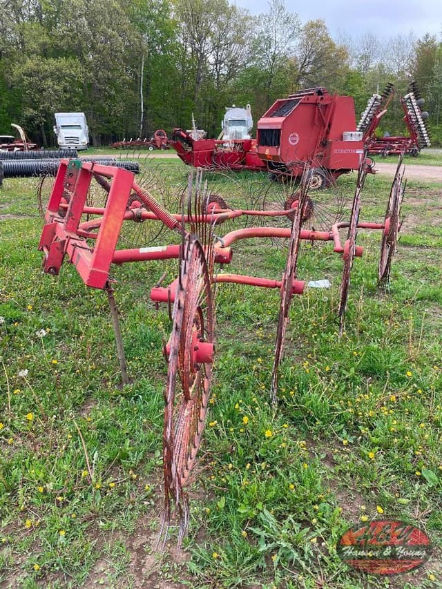 Image of Gehl 308 equipment image 1