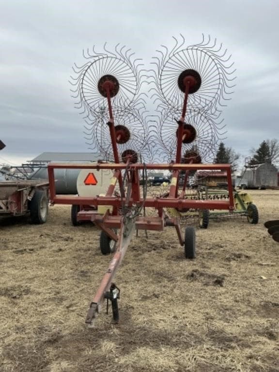 Image of Gehl 308 equipment image 1