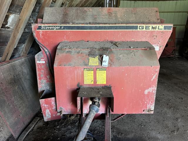 Image of Gehl 315 equipment image 2