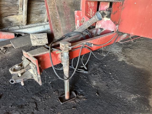 Image of Gehl 315 equipment image 1