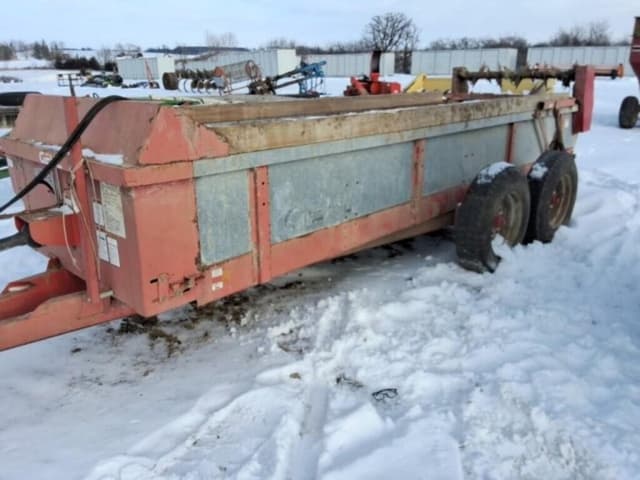 Image of Gehl 325 equipment image 1