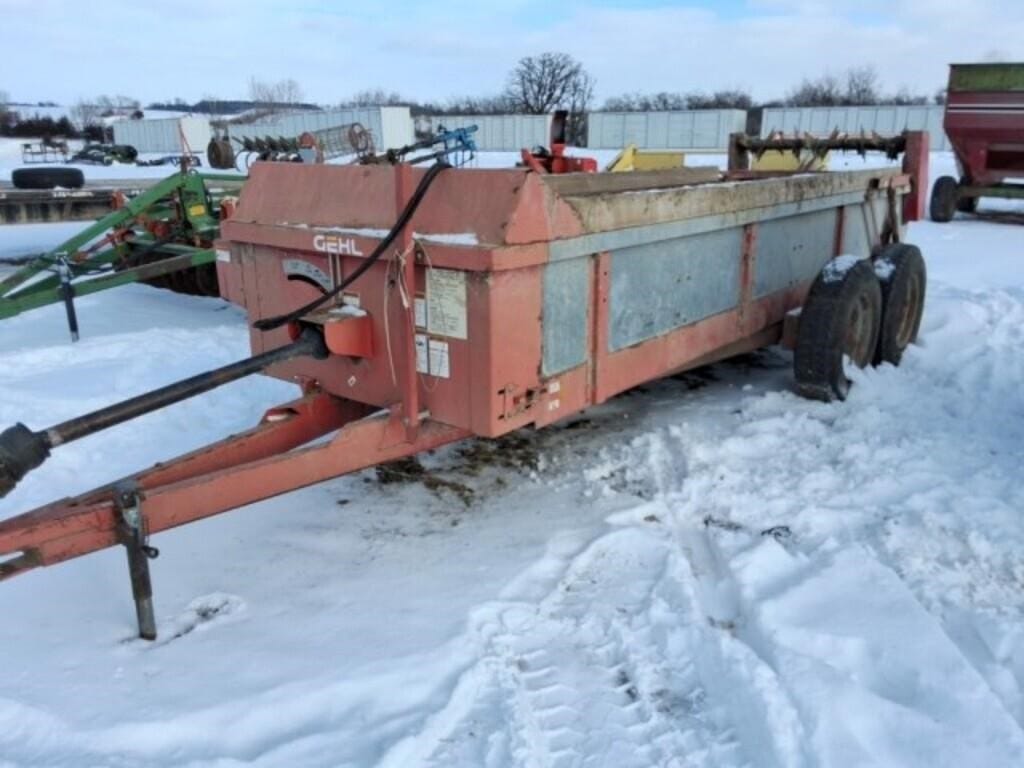 Gehl 325 Equipment Image0