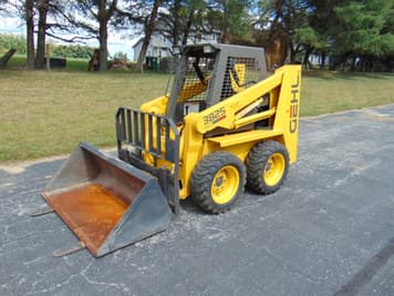 Main image Gehl 3825