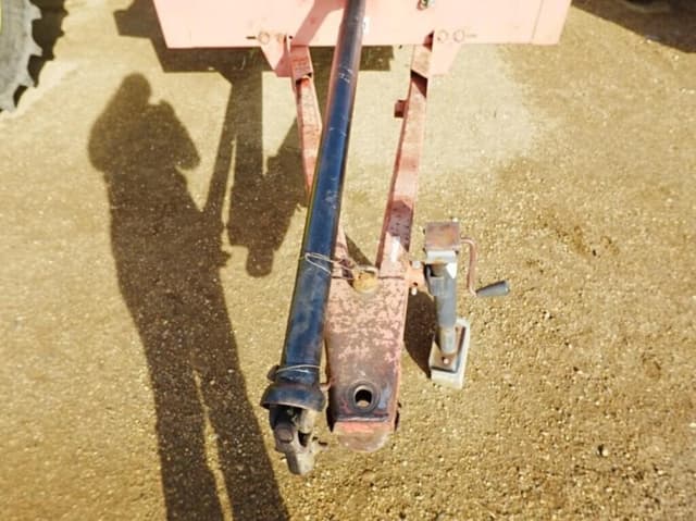 Image of Gehl 425 equipment image 4