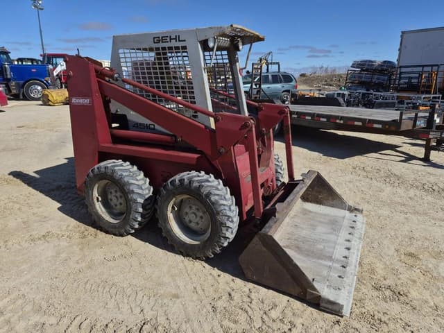 Image of Gehl 4510 equipment image 3