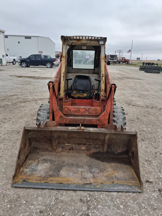 Image of Gehl 4610 equipment image 3