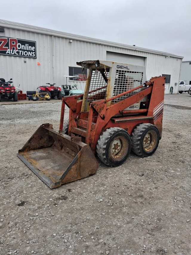 Image of Gehl 4610 equipment image 1