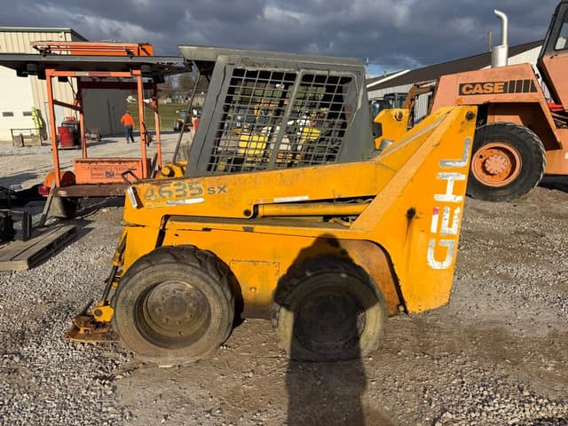 Image of Gehl 4635 equipment image 1