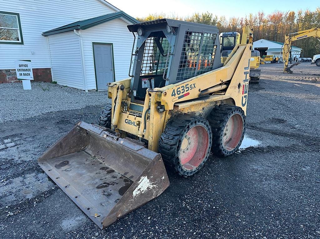 Gehl 4635 SX Equipment Image0