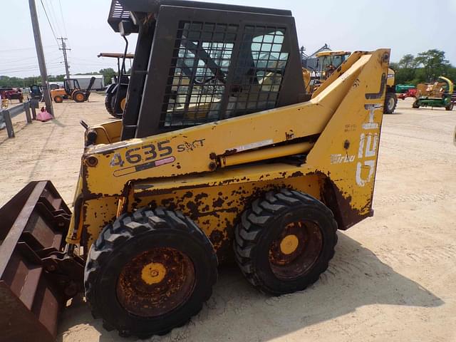 Image of Gehl 4635 SXT equipment image 3