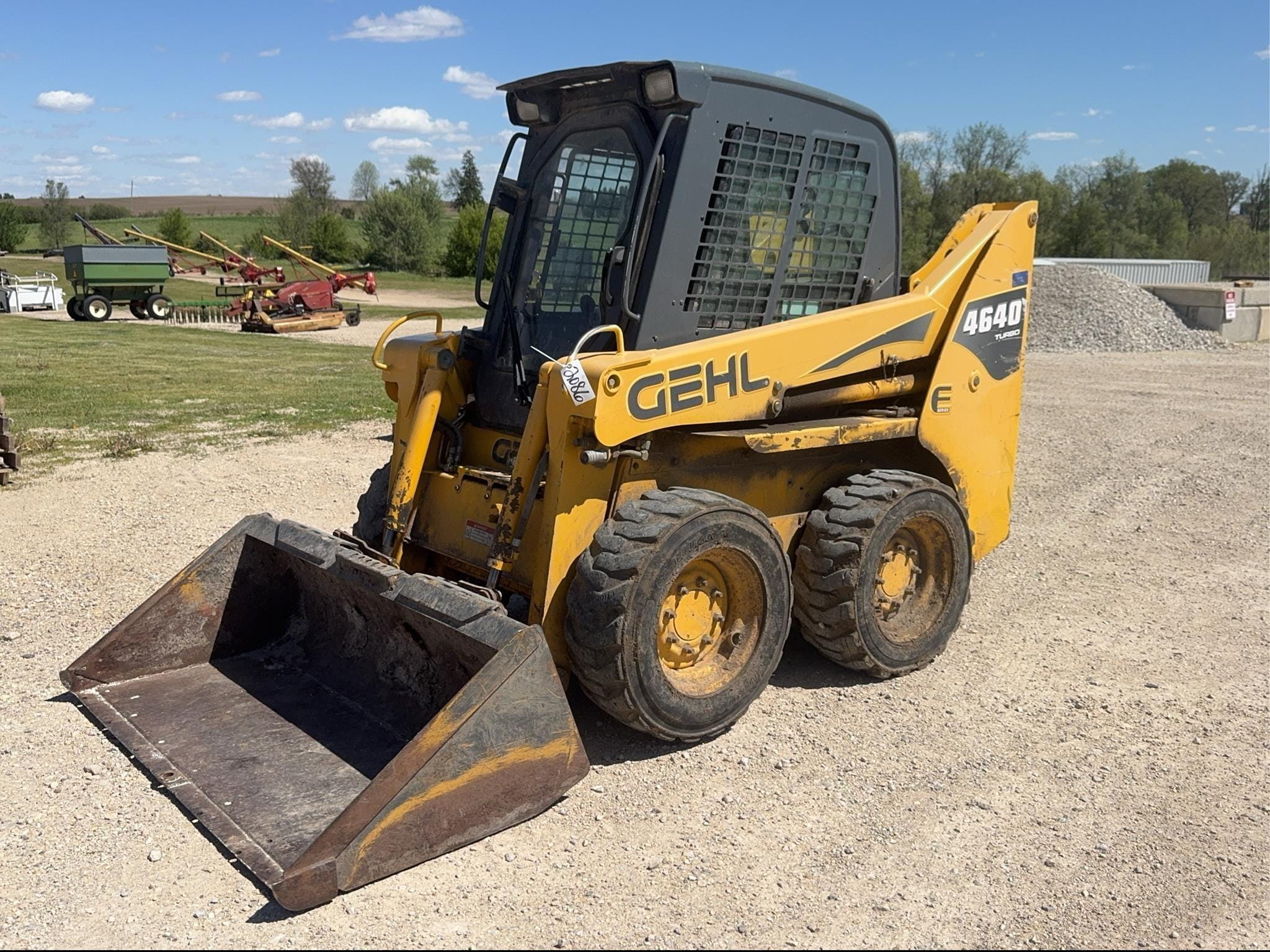 Gehl 4640 Equipment Image0