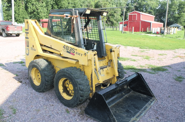 Image of Gehl 4835SXT equipment image 3