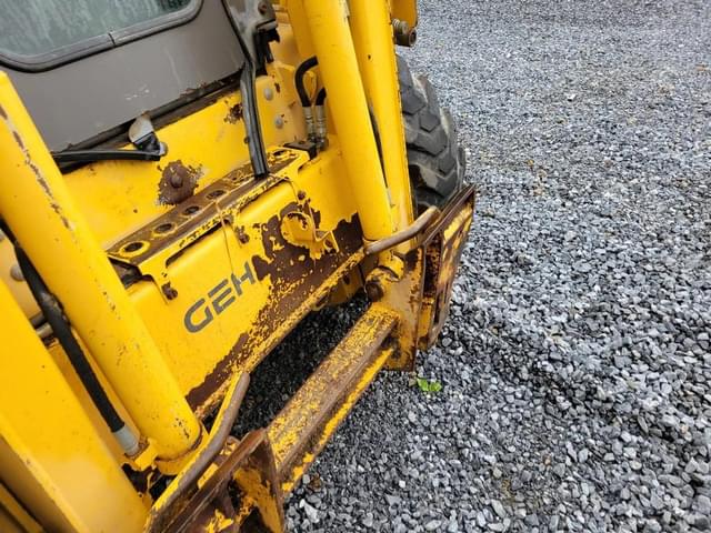 Image of Gehl 4835SXT equipment image 2