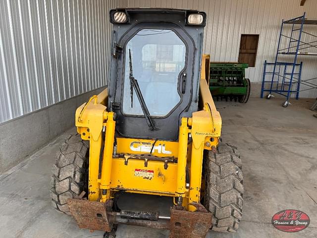 Image of Gehl 4840 equipment image 1