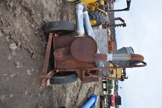 Image of Gehl 50 equipment image 1