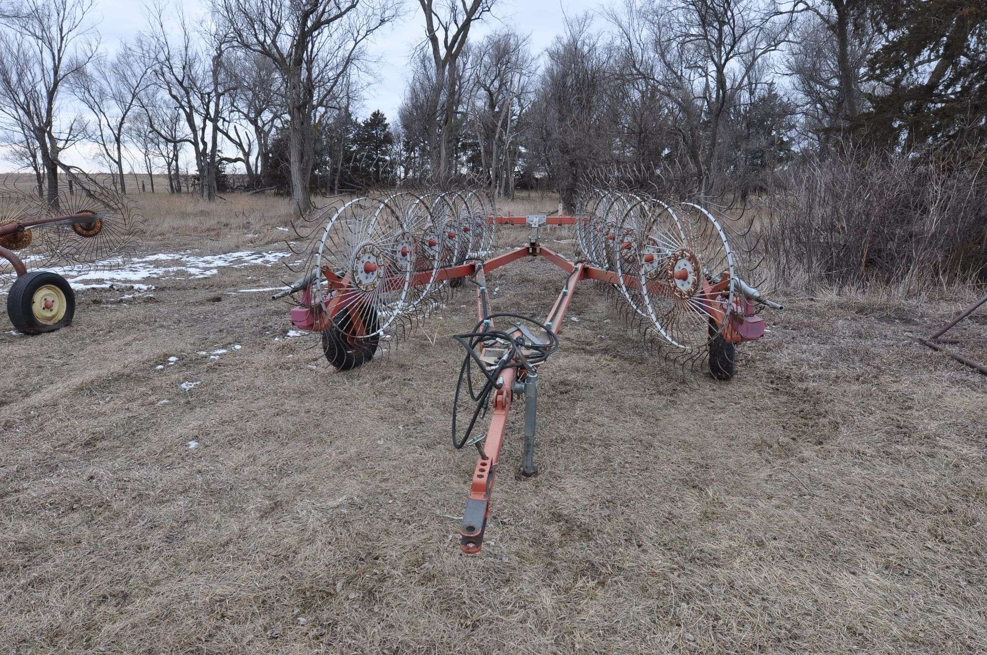 Gehl 520 Equipment Image0