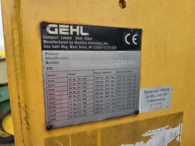 Image of Gehl 5240 equipment image 3