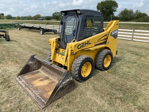Gehl 5240 Equipment Image0