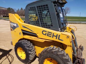 Main image Gehl 5240