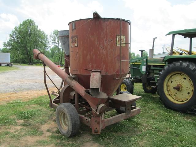 Image of Gehl 55 equipment image 3