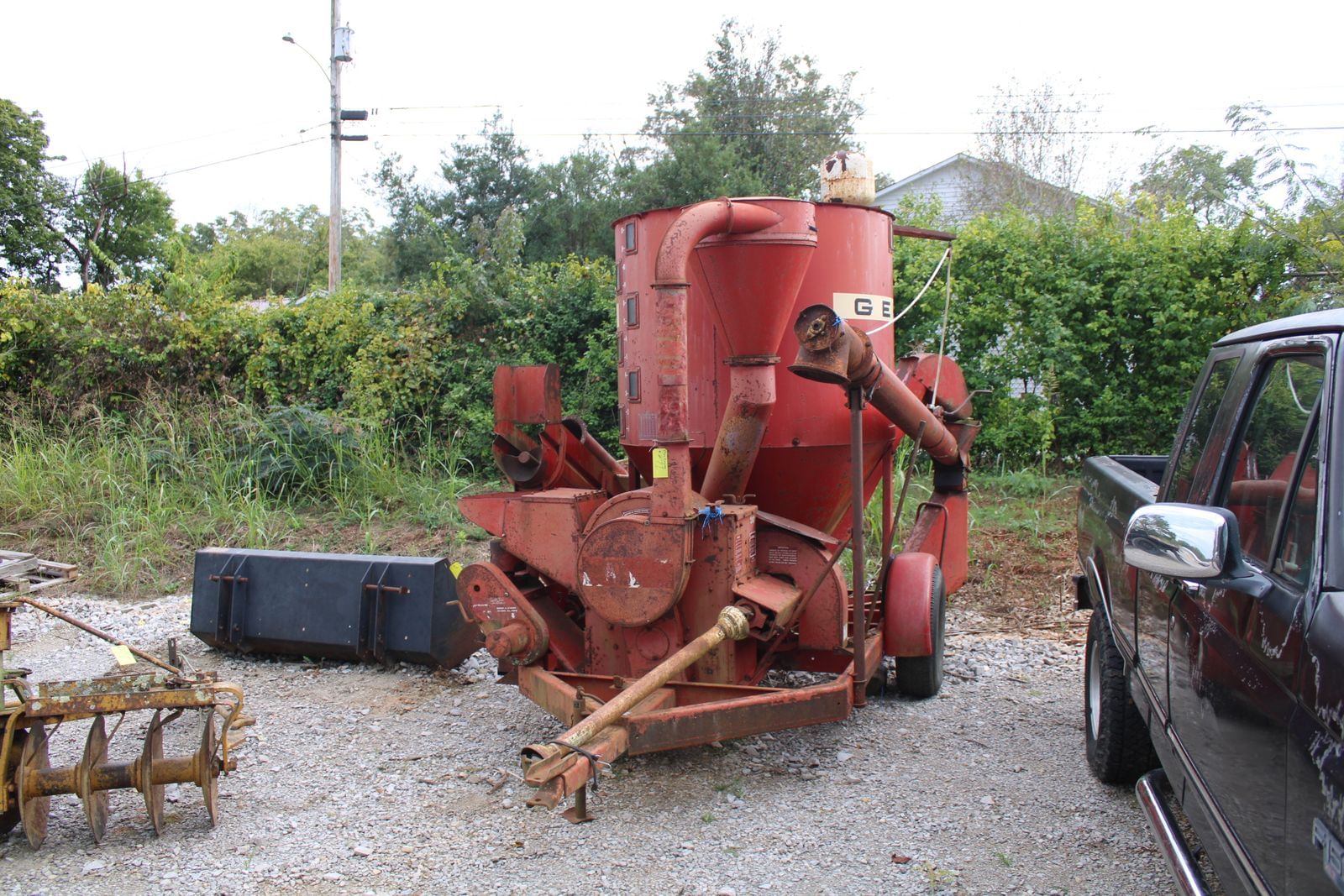 Gehl 55 Equipment Image0